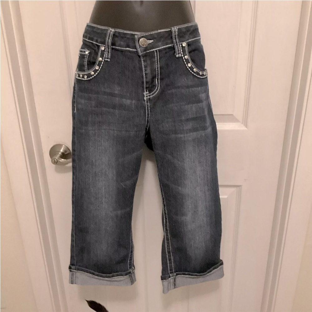 Earl Jeans Women’s   Size 10P  Embellished Rolled Hem‎ Capris